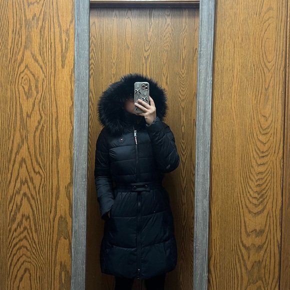 Tommy Hilfiger Long Fur Hooded Puffer Jacket with Belt - Picture 9 of 11